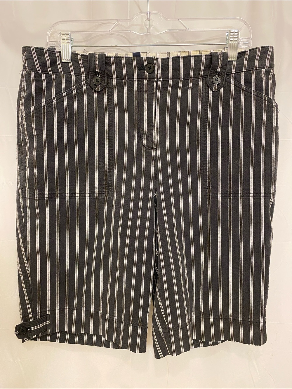 Jones New York Navy and White Vertical Stripe Shorts